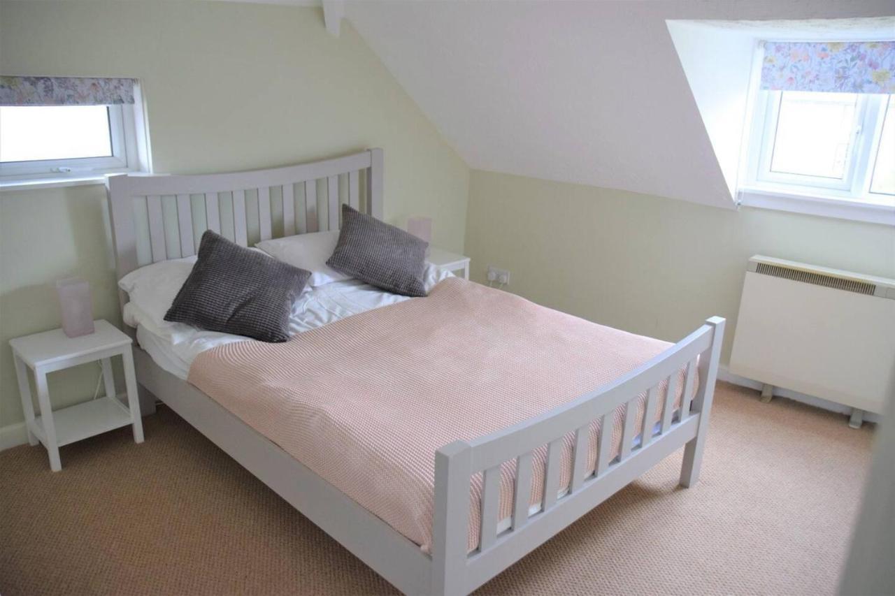 Charming 3-Bed Apartment In Talgarth Powys Brecon Exterior foto