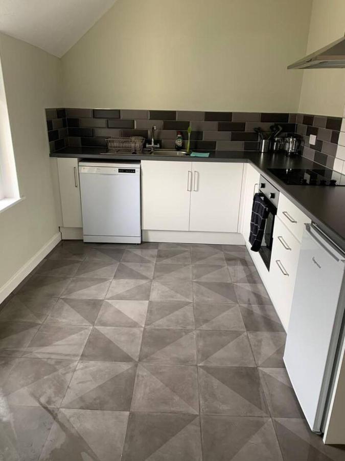 Charming 3-Bed Apartment In Talgarth Powys Brecon Exterior foto